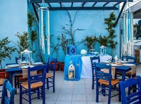 Finikas Τήνος