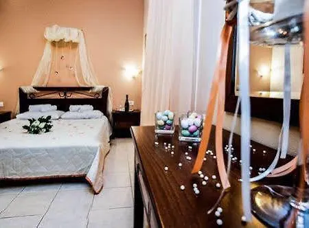 Finikas Hotel